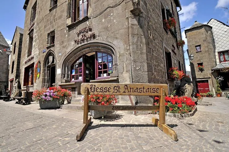 Grande Maison Dans La Cite Medievale De Besse